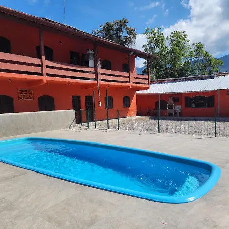 Maranduba Seaside Kitnet: Beachfront Comfort with Pool and AC Ubatuba Exterior photo
