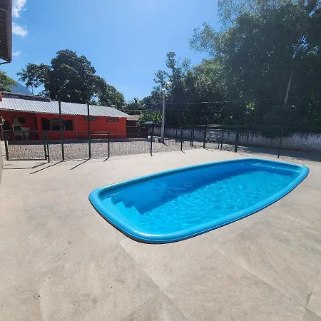 Maranduba Seaside Kitnet: Beachfront Comfort with Pool and AC Ubatuba Exterior photo